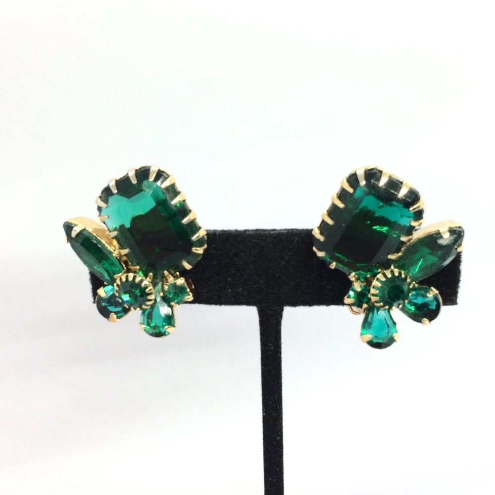 VINTAGE EMERALD Rhinestone Brooch  Earring Set Green Glass Prong Clip on MCM - Picture 4 of 16